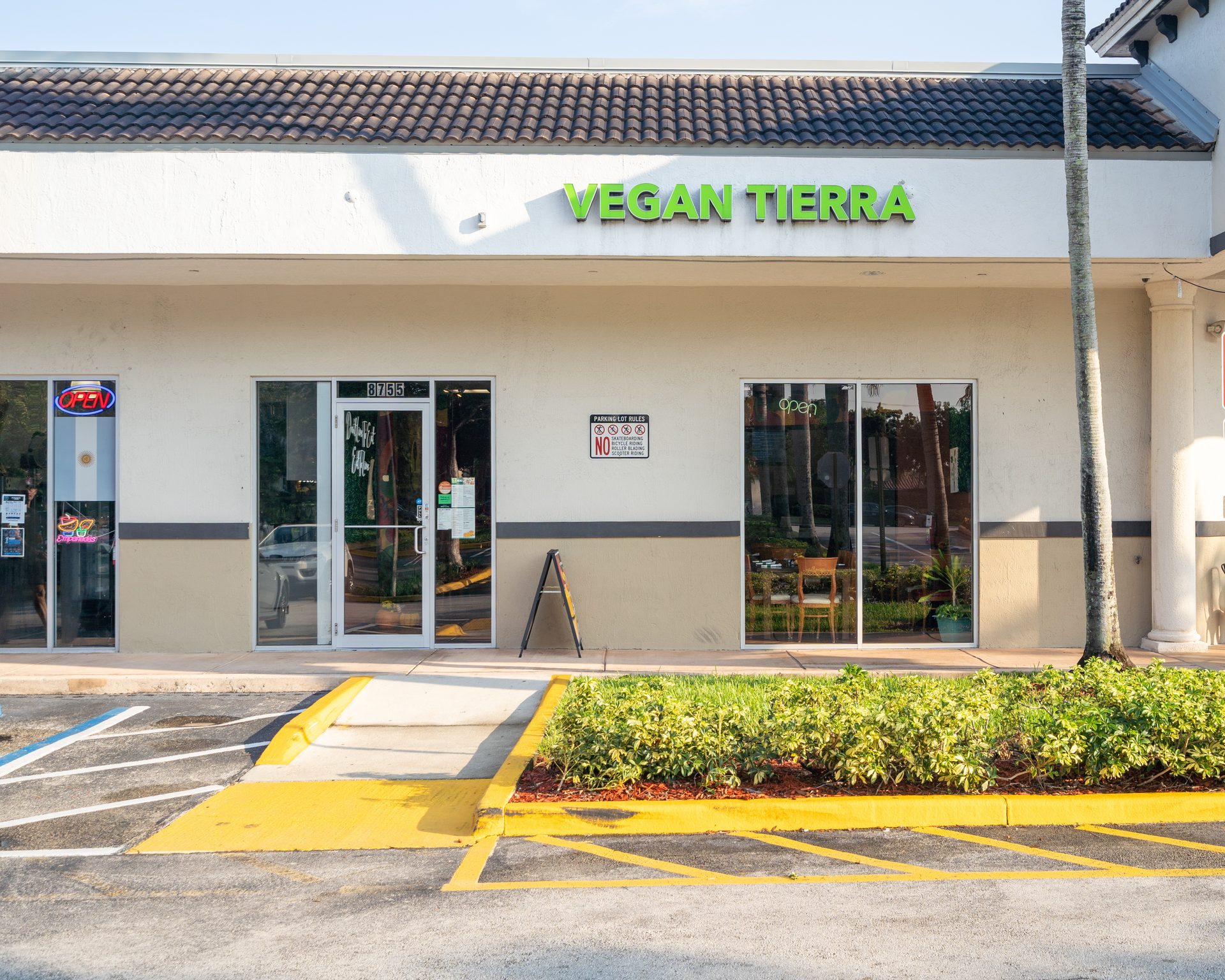 Vegan Tierra - Cooper City